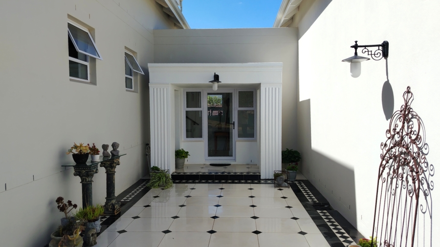 3 Bedroom Property for Sale in Maremmana Estate Western Cape